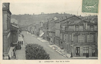 / CPA FRANCE 54 "Longuyon, rue de la Halle"