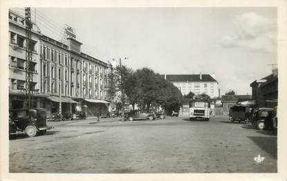 / CPSM FRANCE 56 "Lorient, place de la gare"