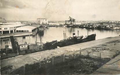 / CPSM FRANCE 56 "Lorient, port de Pêche vue de la base sous marine"