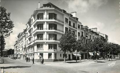 / CPSM FRANCE 56 "Lorient, av du Faouëdic et boulevard du Maréchal Joffre"