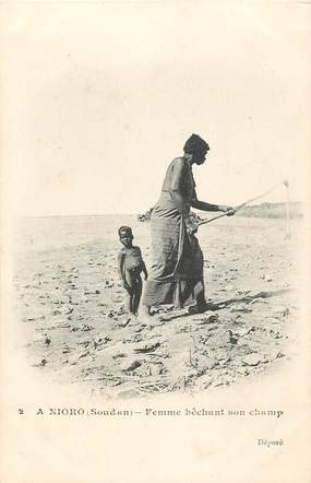 CPA SOUDAN "Femme bêchant son champ"