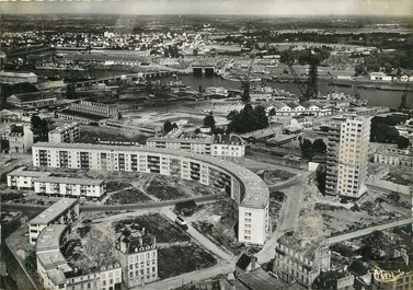 / CPSM FRANCE 56 "Lorient, vue aérienne de la Banane"