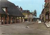 27 Eure / CPSM FRANCE 27 "Lyons la Forêt, la place Benserade et la Halle"