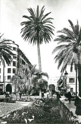 CPSM TUNISIE "Tunis, place de l'Indépendance"