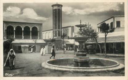 CPSM TUNISIE "Tunis, Place Halfaouine"