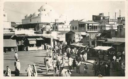 CPSM TUNISIE "Tunis, la place bab Souika"