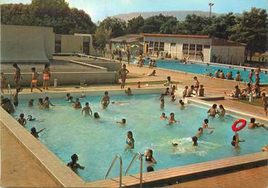 / CPSM FRANCE 13 "Trets, la piscine intercommunale"