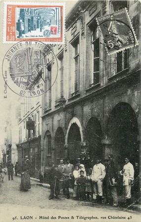 / CPM FRANCE 02 "Laon, hôtel des postes et télégraphes"  / Reproduction de carte ancienne