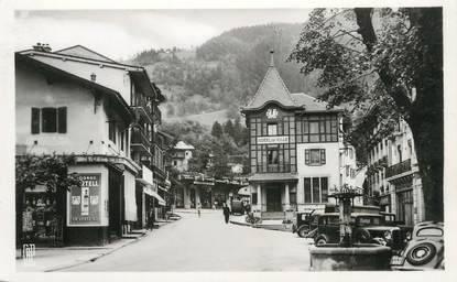 / CPSM FRANCE 74 "Saint Gervais les Bains, vue vers l'hôtel de ville"