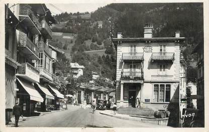 / CPSM FRANCE 74 "Saint Gervais les Bains, la place et l'hôtel de la poste"