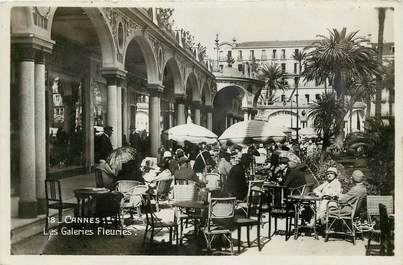 CPSM  "Cannes, les galeries fleuries"