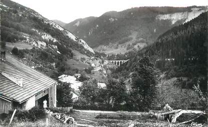 / CPSM FRANCE 01 "Belleydoux, la roche Fauconnière et le viaduc"