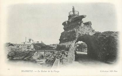 CPA FRANCE 64 "Biarritz, vue générale du Rocher de la Vierge  "