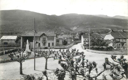 / CPSM FRANCE 01 "Crozet, vue générale et le Jura"