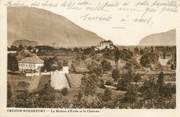 01 Ain / CPA FRANCE 01 "Cressin Rochefort, la maison d'école et le château"