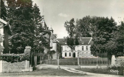 / CPSM FRANCE 01 "Dompierre sur Veyle, château de Belvey"