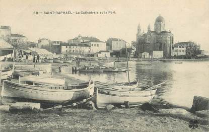 CPA FRANCE 83 "Saint Raphaël, la Cathédrale et le port"