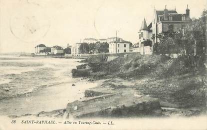 CPA FRANCE 83 "Saint Raphaël, allée au Touring Club"