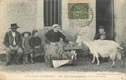 63 Puy De DÔme / CPA FRANCE 63 "L'auvergne pittoresque, nos campagnes, la vie de famille" / CHEVRE