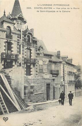 / CPA FRANCE 63 "Chatel Guyon, vue prise la route de Saint Hippolyte et le calvaire"