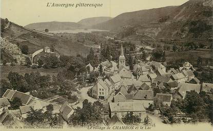 / CPA FRANCE 63 "Le village de Chambon et le lac"