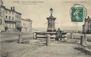 43 Haute Loire / CPA FRANCE 43 "Brioude, place et fontaine du Postel"